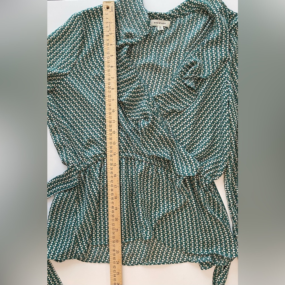 Max Studio Ruffle Front Top - Picture 9 of 11